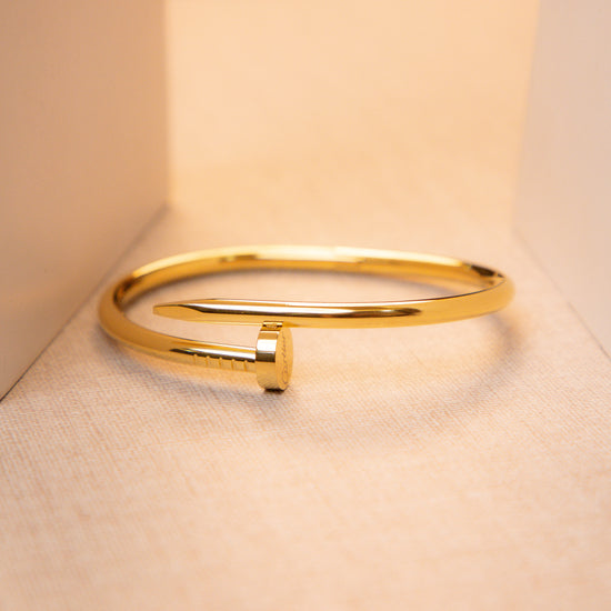 Chic Gold Nail Cuff