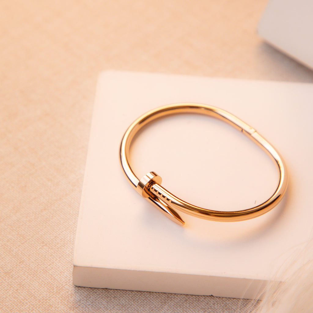 Chic Rose-Gold Nail Cuff