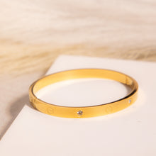 Load image into Gallery viewer, Always Chic Gold Bracelet