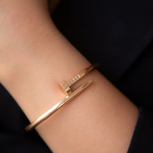 Load image into Gallery viewer, Chic Rose-Gold Nail Cuff