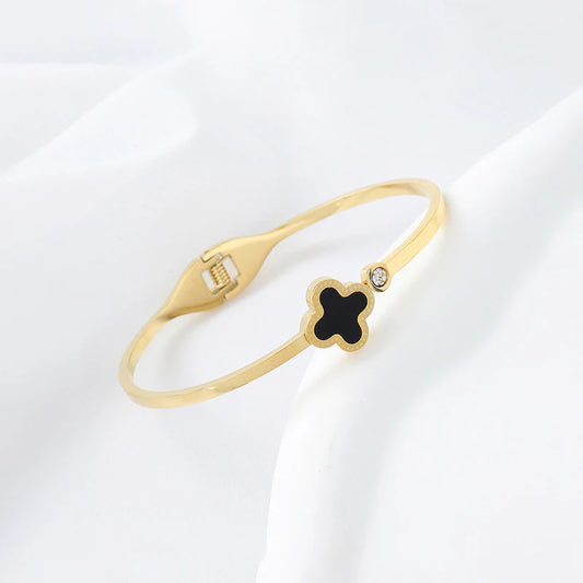 Golden Clover Bangle Bracelet (Anti-Tarnish)