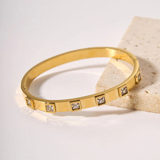 Luxe Square Diamond Gold Bracelet (Anti-Tarnish)